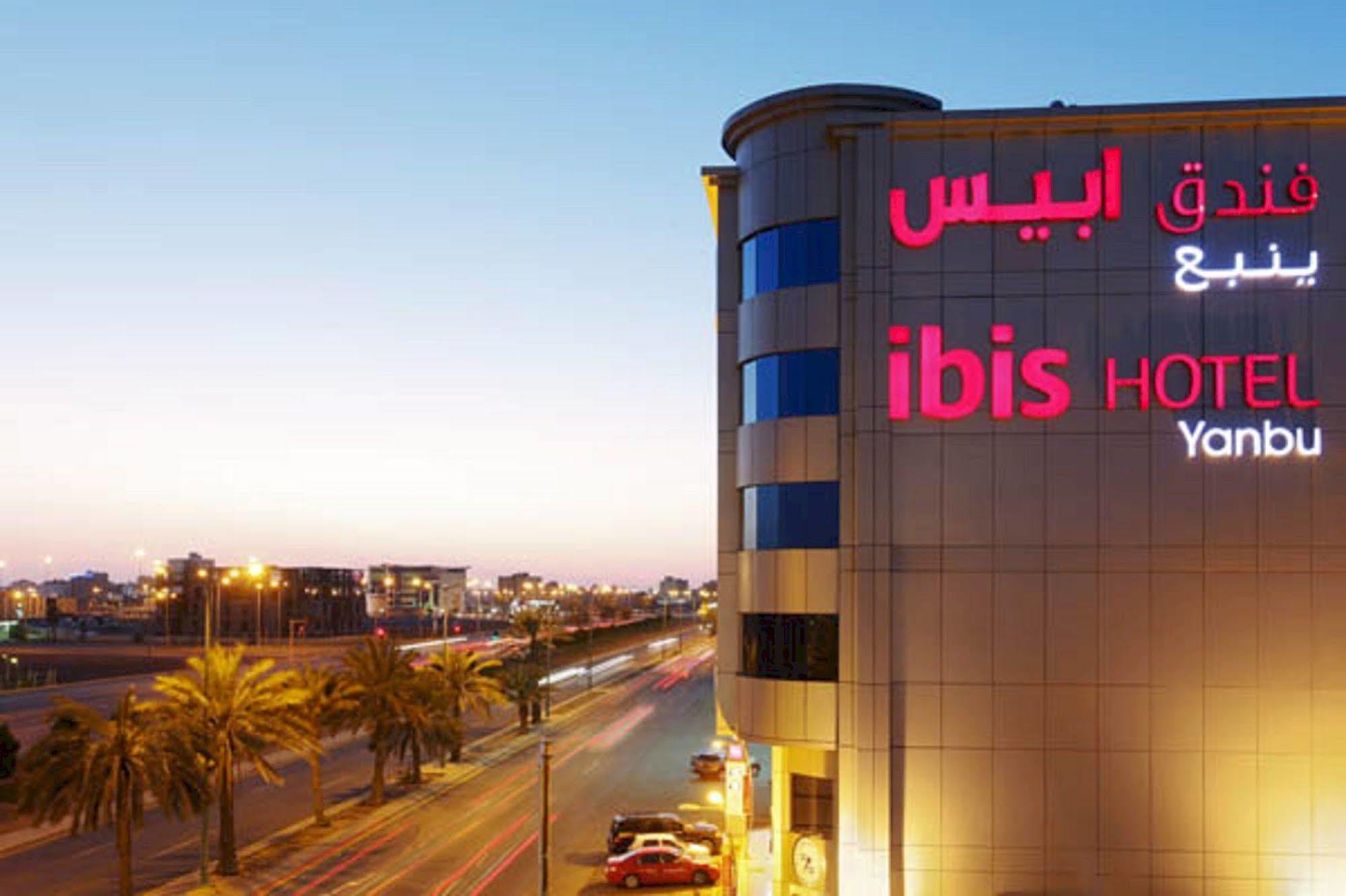 Ibis Yanbu Hotel Buitenkant foto